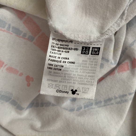 [S] Uniqlo x Disney Mickey Mouse T-Shirt - Picture 5 of 5
